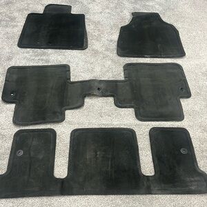 Chevrolet Traverse Carpet Mats - 2015
